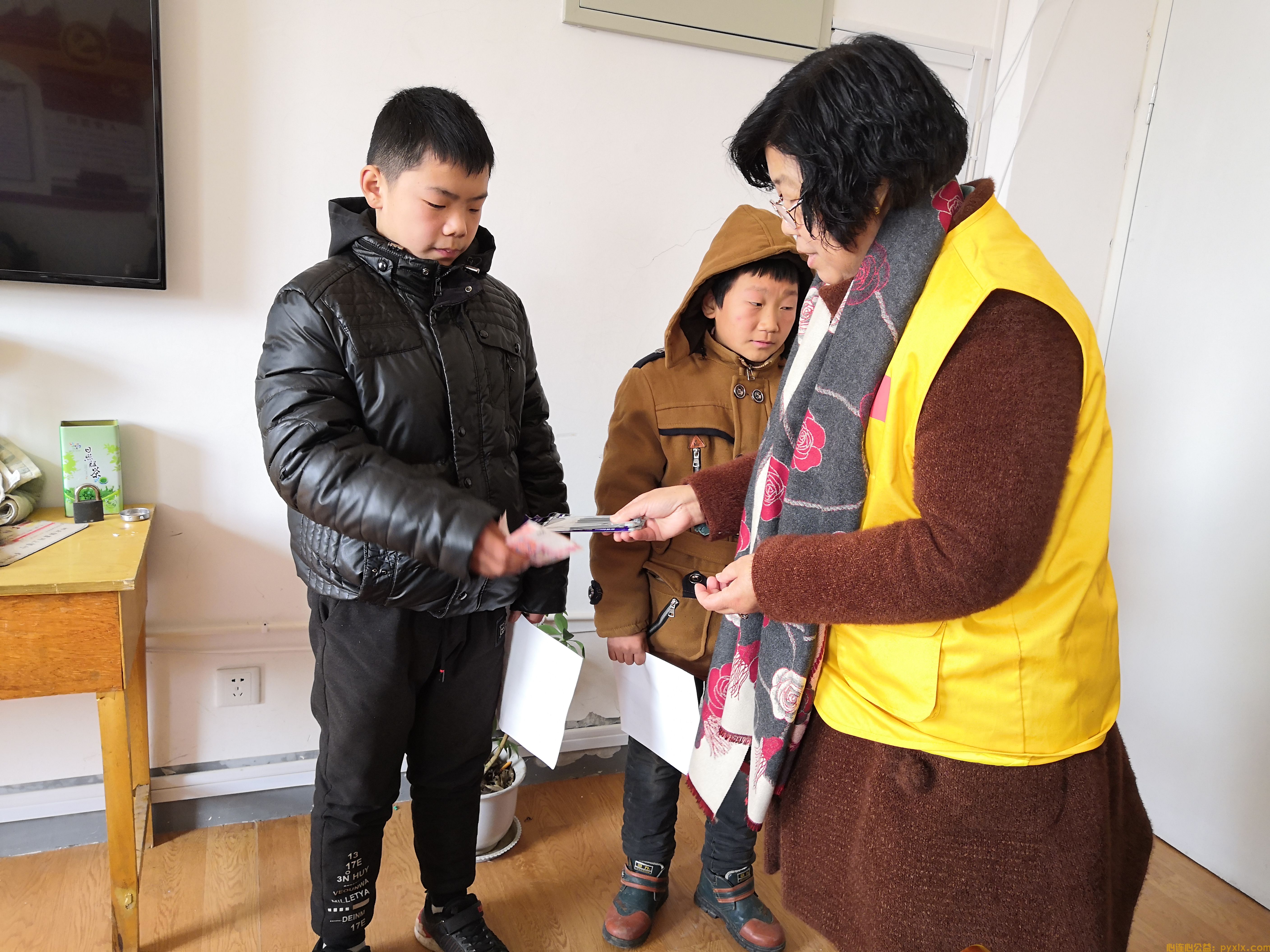 新年献礼~平邑县心连心助学走进地方天宝、铜石、郑诚、白彦镇(图7)