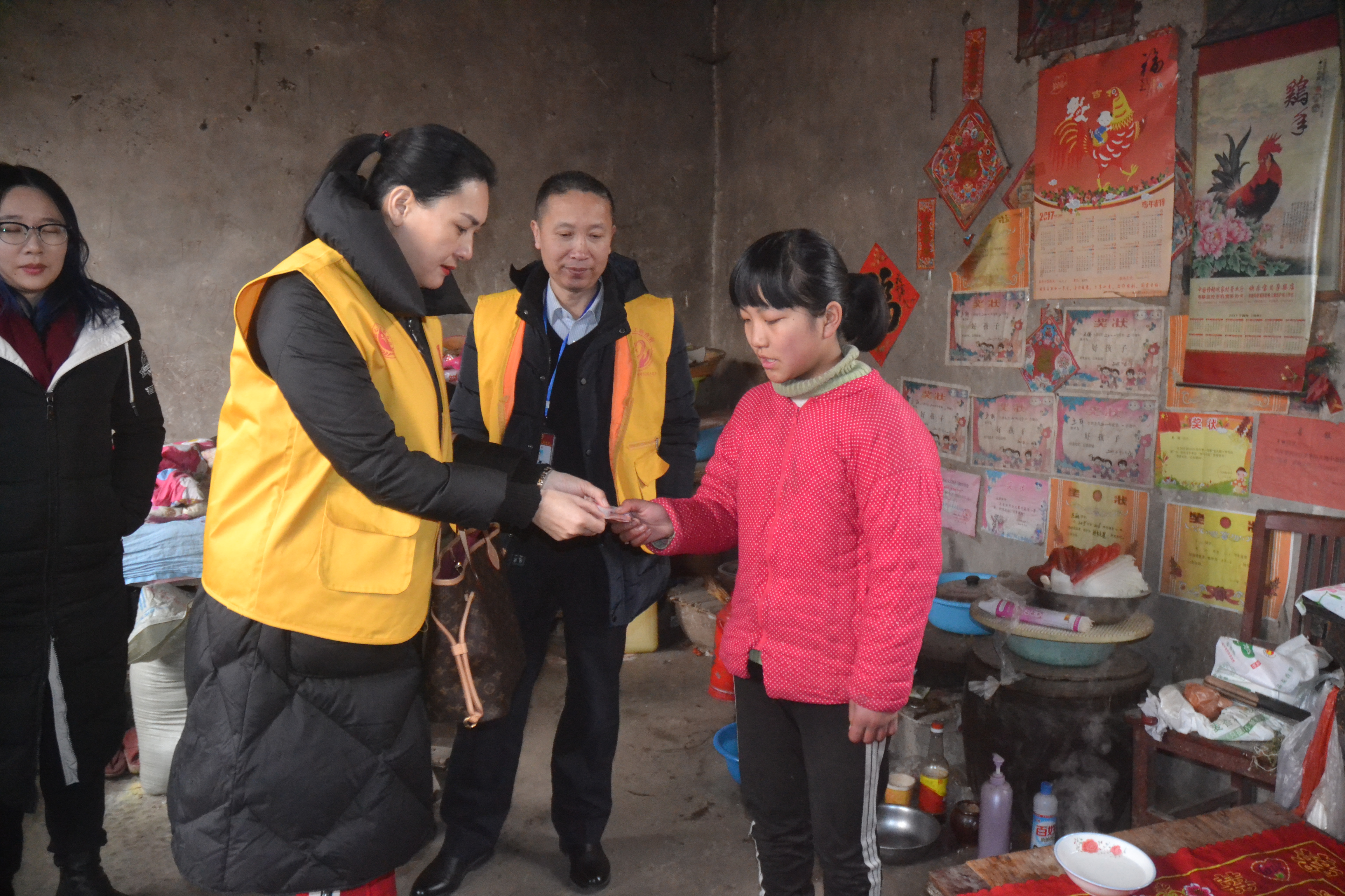 平邑县心连心义工联合会爱心助学第五站(图3)