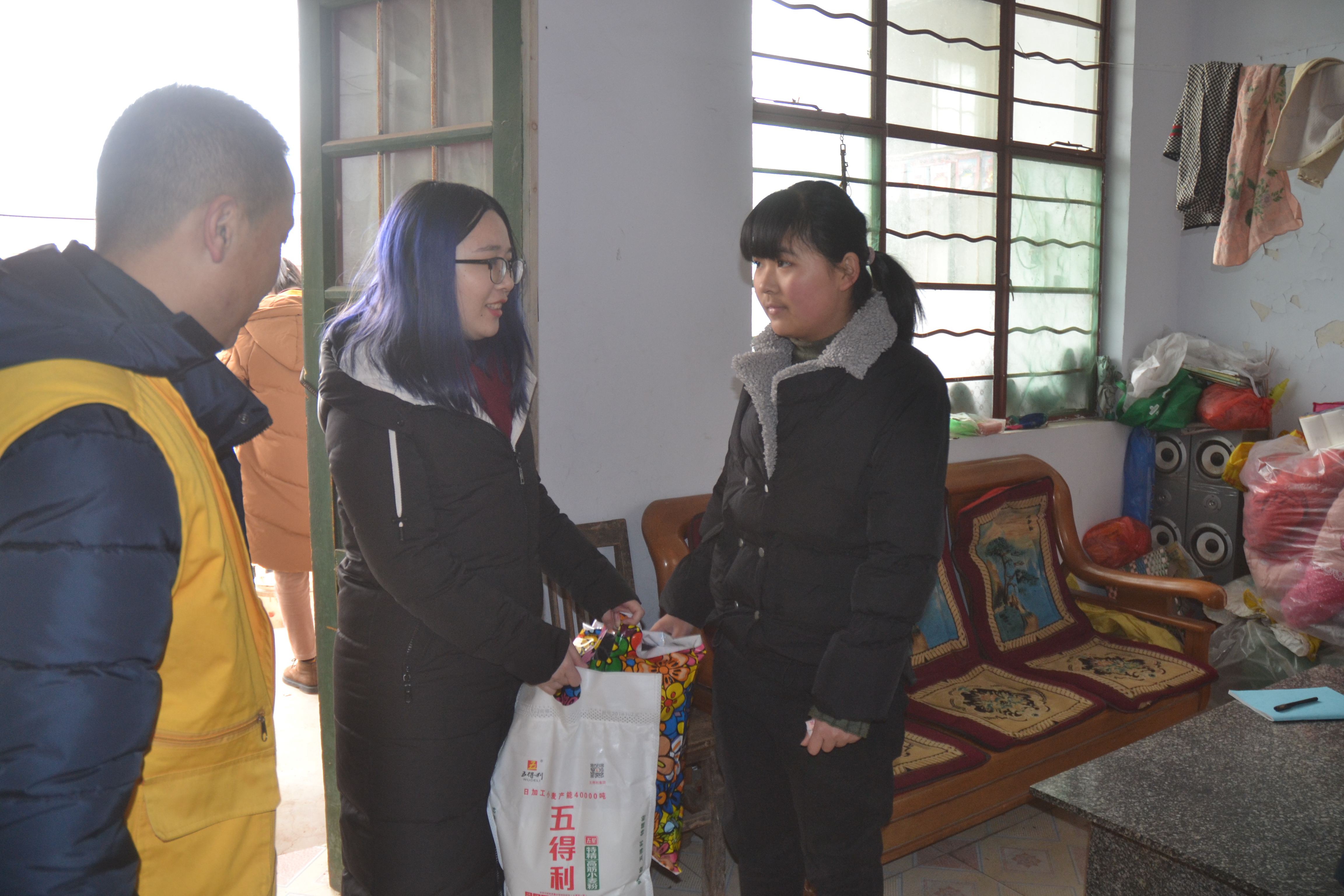 平邑县心连心义工联合会爱心助学第五站(图13)