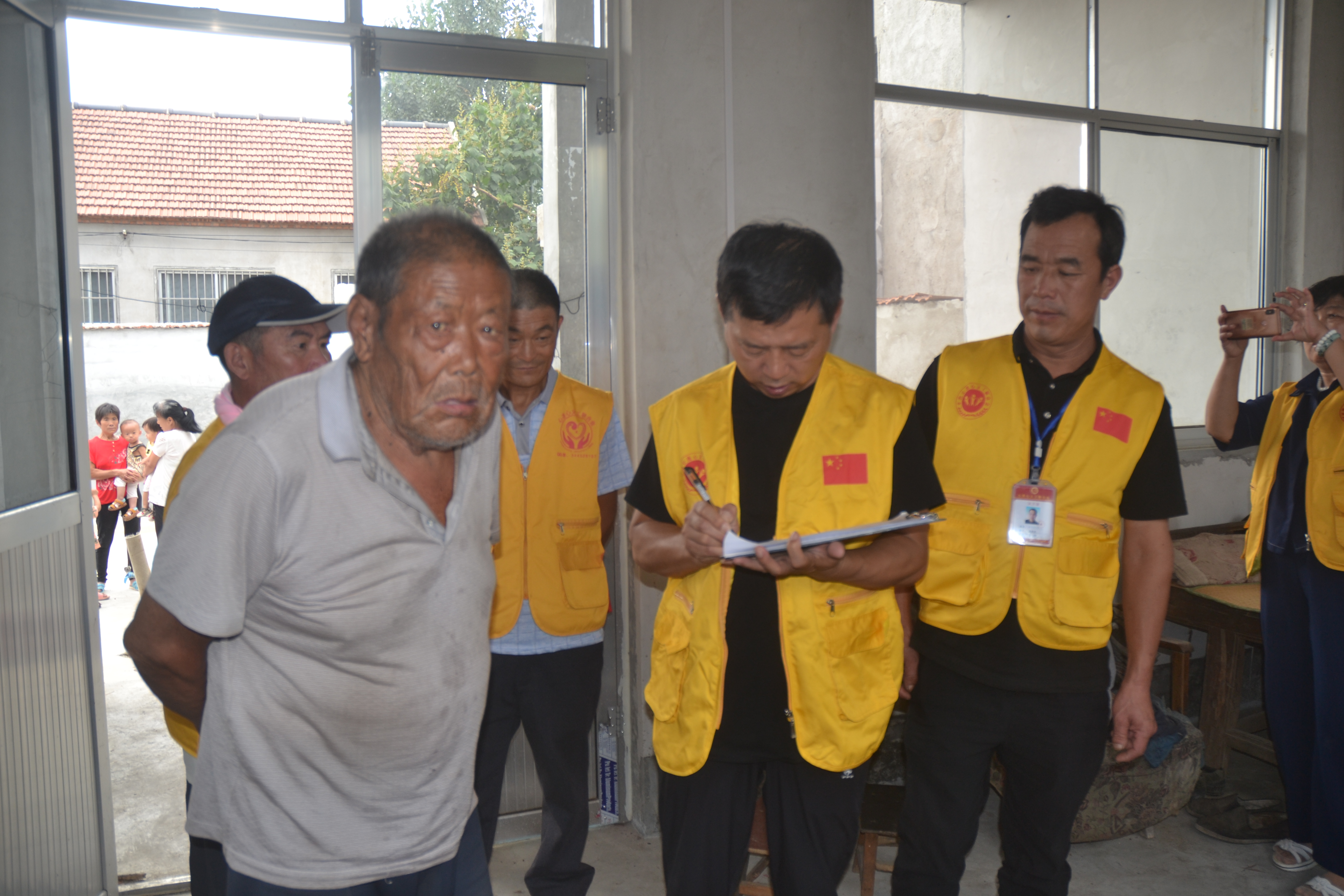 新时代文明实践：关爱孤寡老人共度中秋佳节(图17)