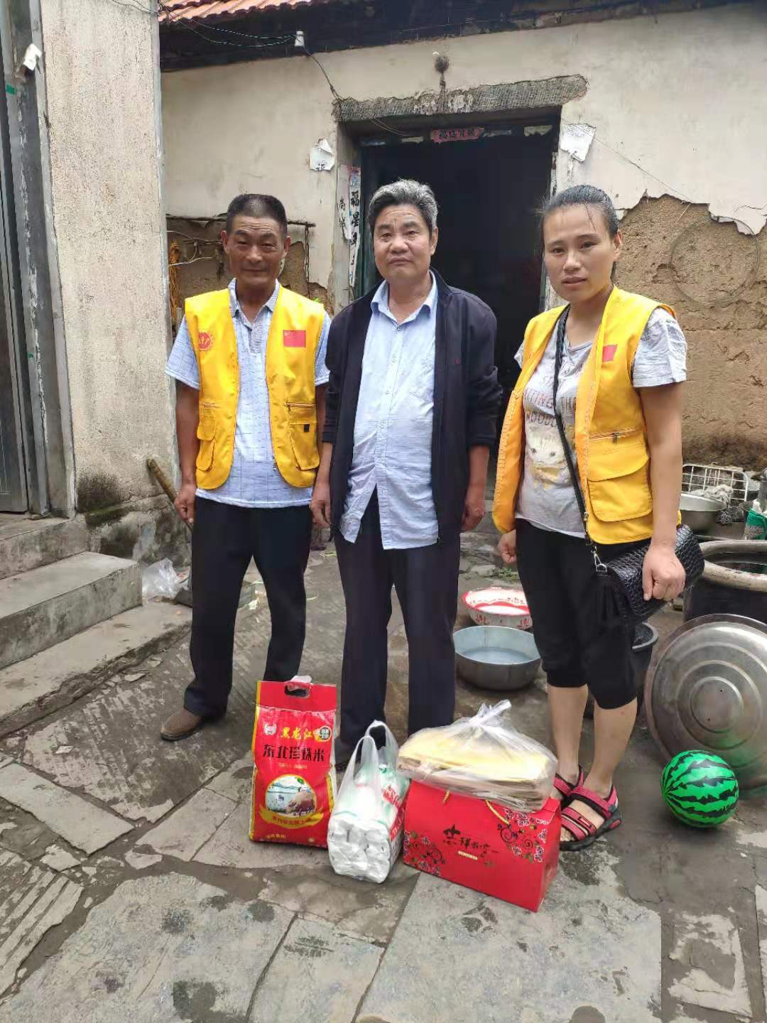 新时代文明实践：关爱孤寡老人共度中秋佳节(图22)